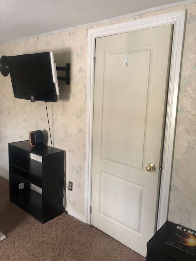 Carla's room