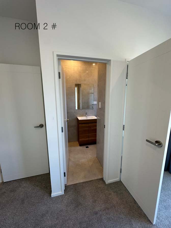 seunghwan Lee's room