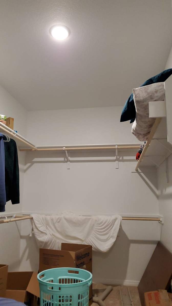 Akshay's room