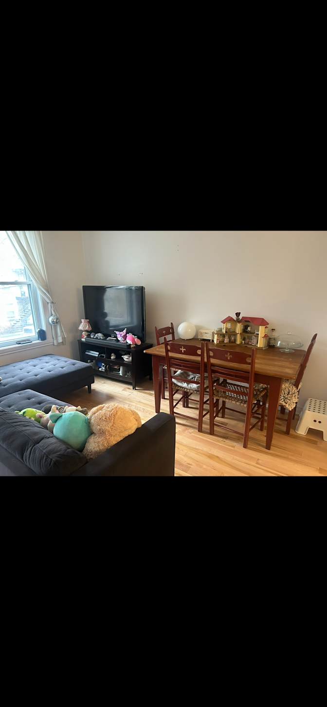 Elodi Lahaie's room