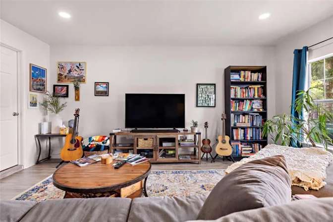 Pamula's room