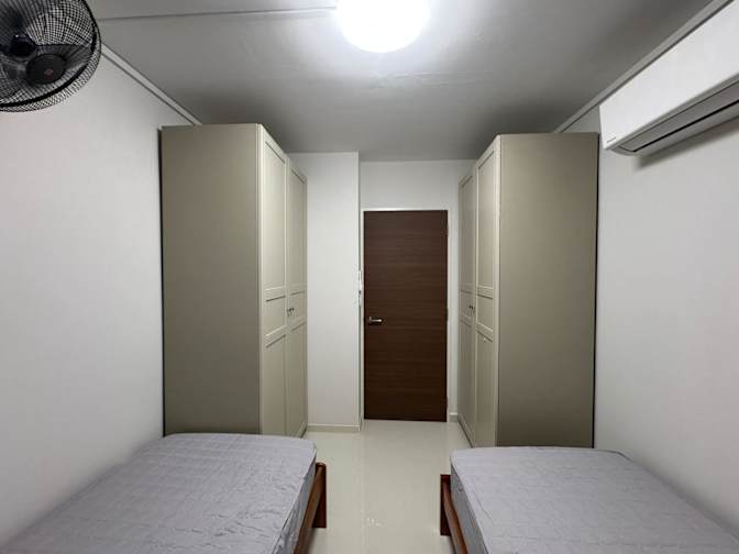Chua 's room