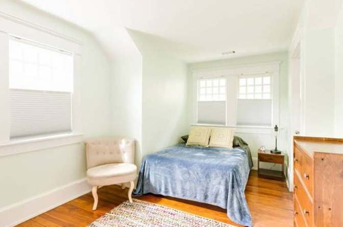 Suzanne's room