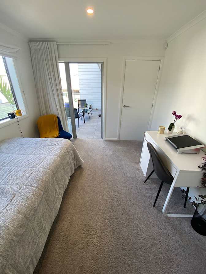 Jennifer's room
