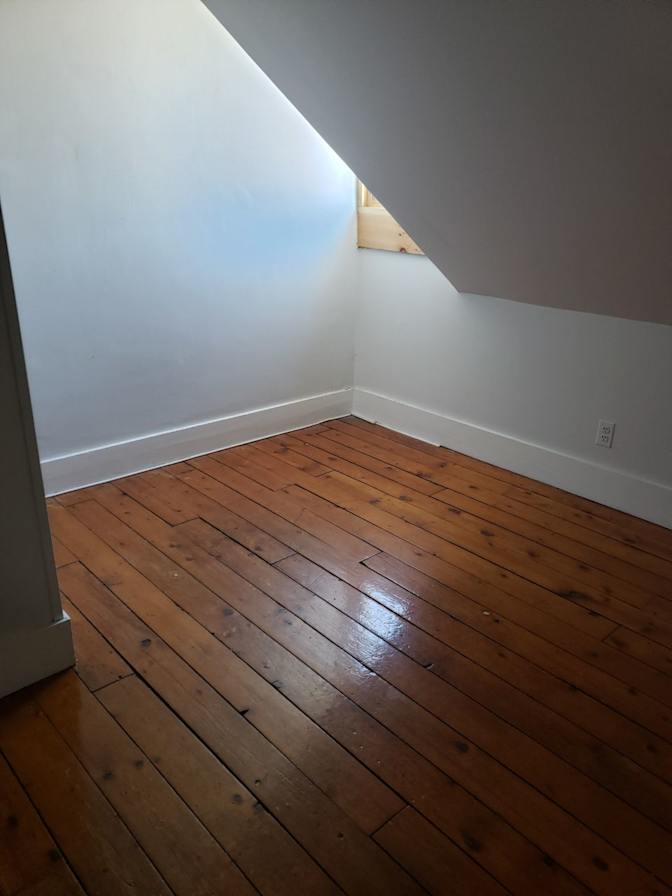 Mia's room