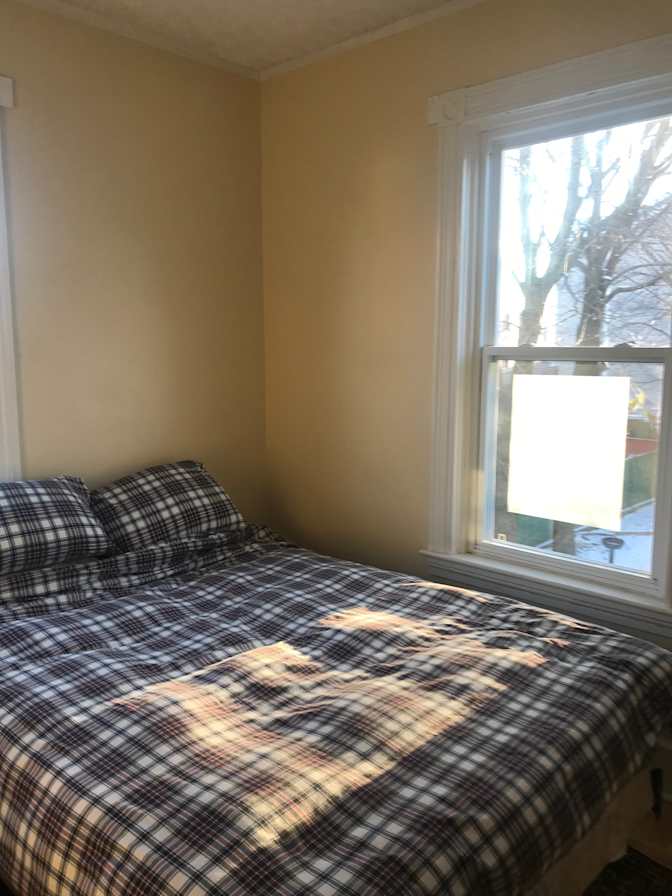 Ken's room