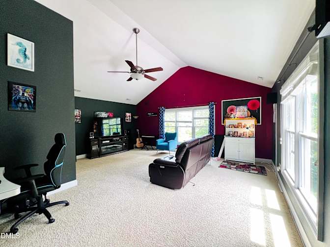 Alcove Rooms's room