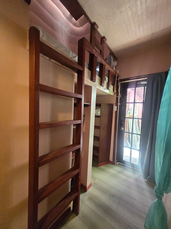 Ali's room