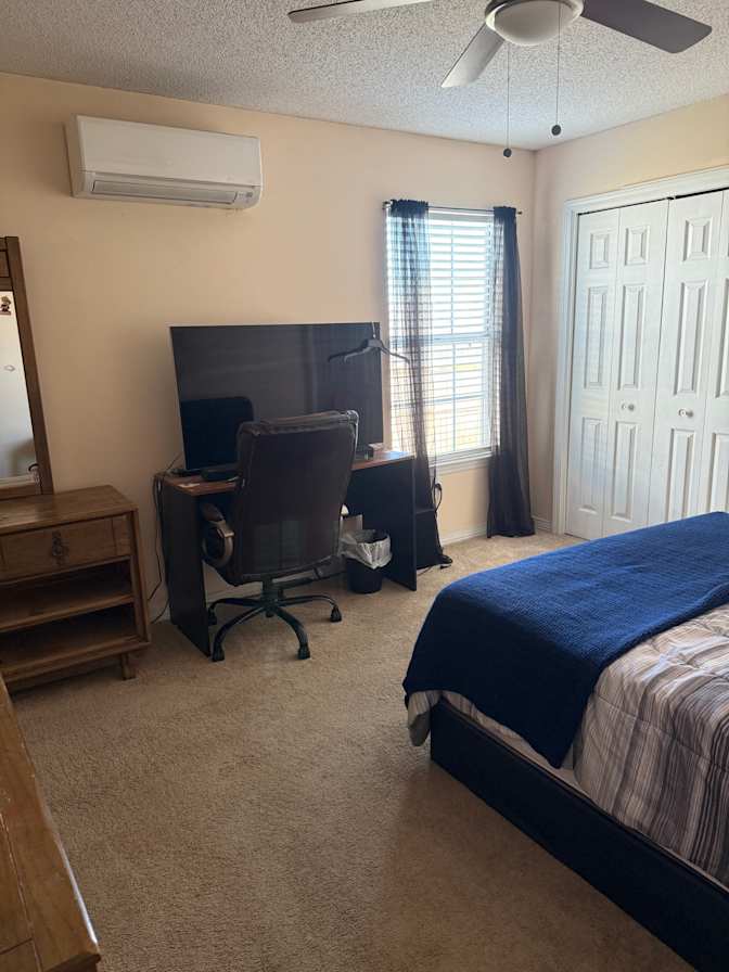 chris's room