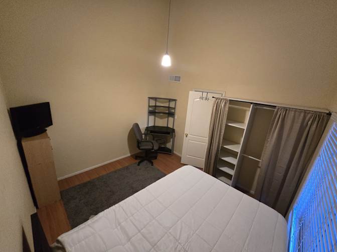 Jesus Verdy's room