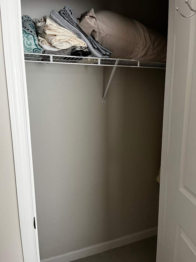 Tiffany Osullivan's room