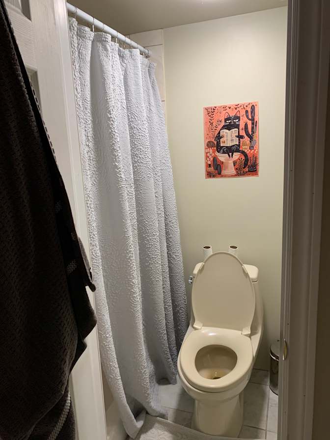 Yanina Kharytanovich's room