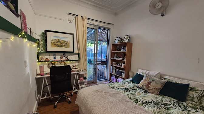 Annika's room