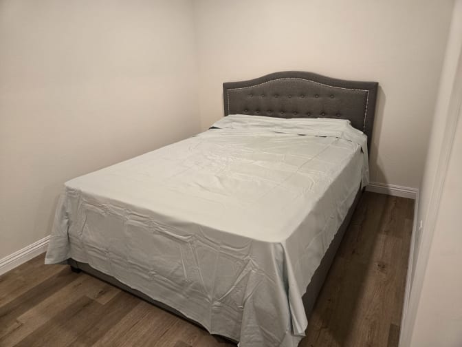 Simon's room