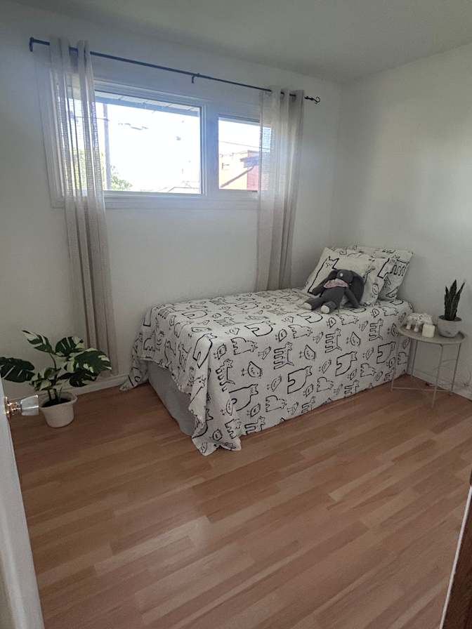 Brooke's room