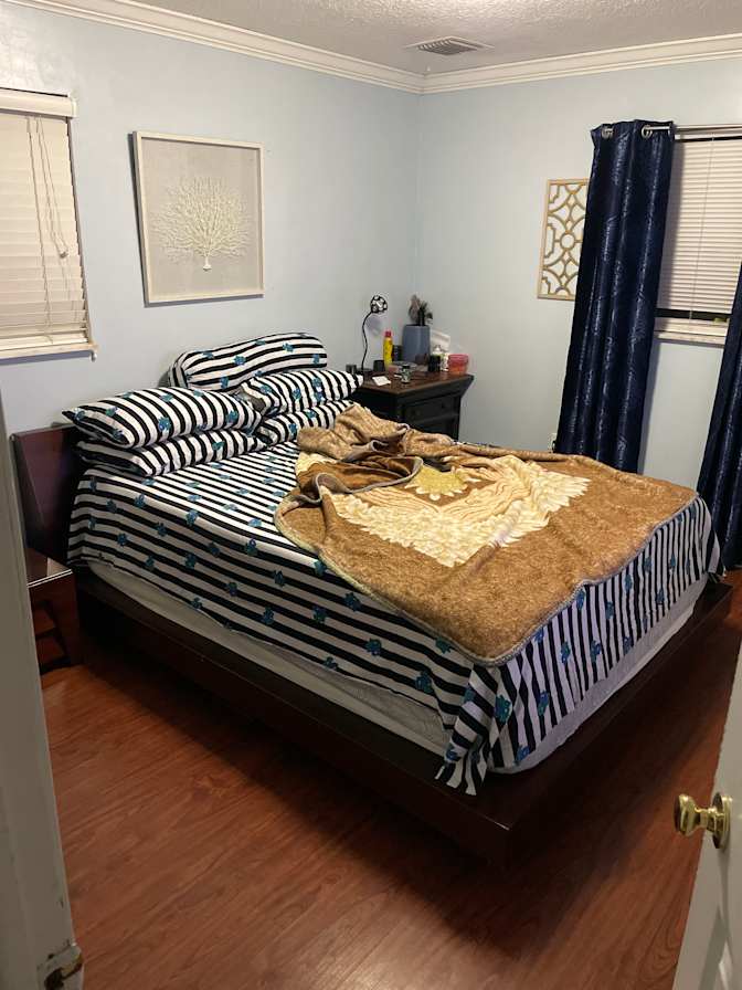 Ziaur's room