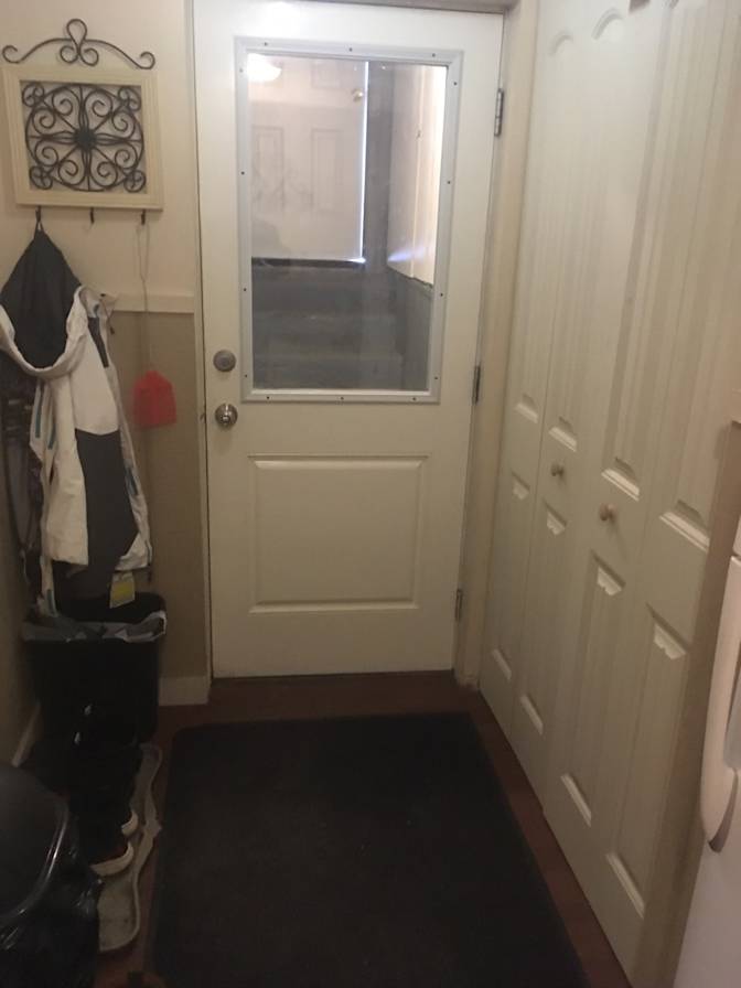 KDBack's room
