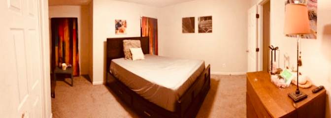 Essence's room
