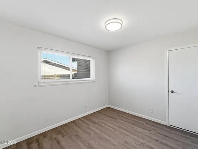 Jen's room