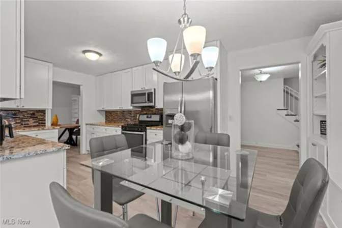 UrbanOasis's room