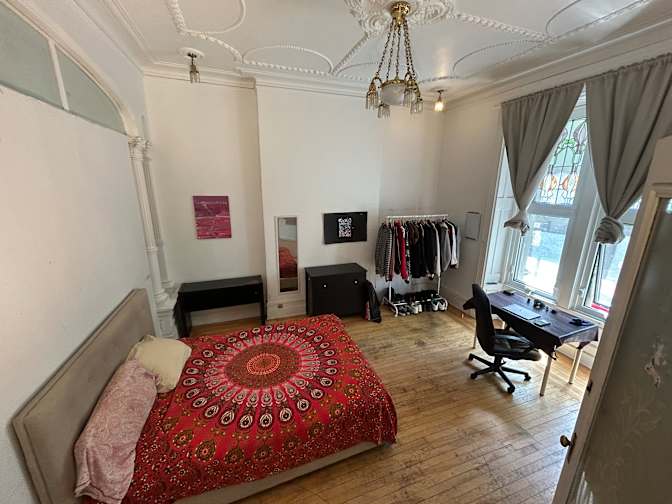james's room