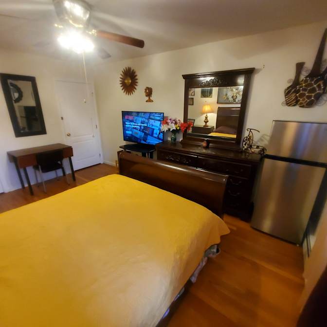 Jason Bryan, Realtor's room