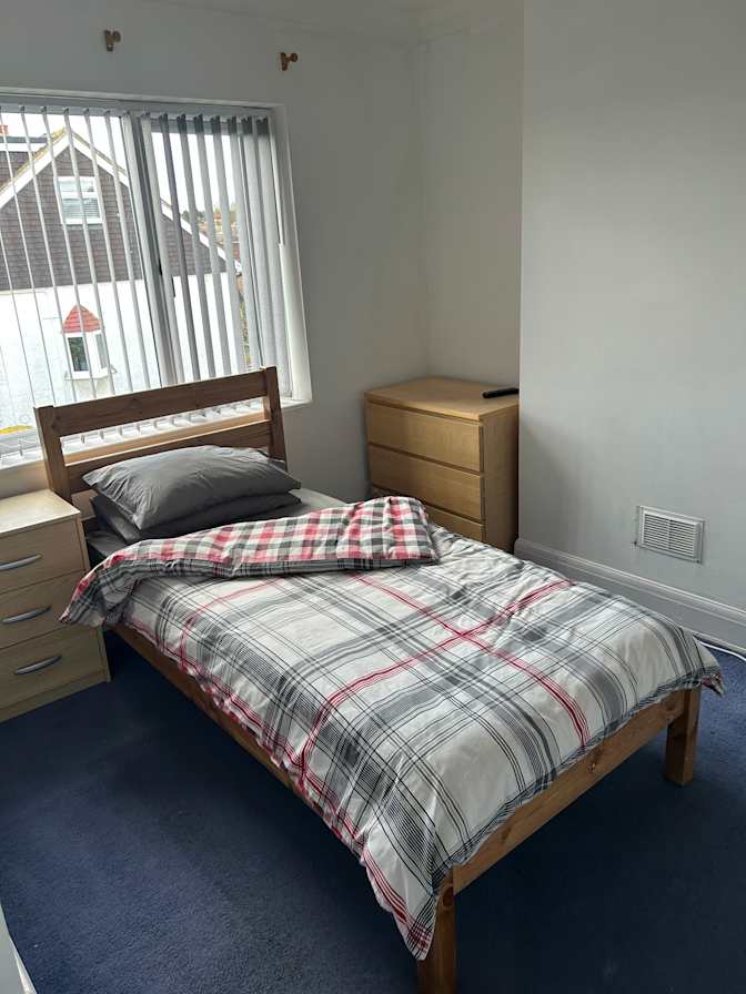 Maxine Lennard's room