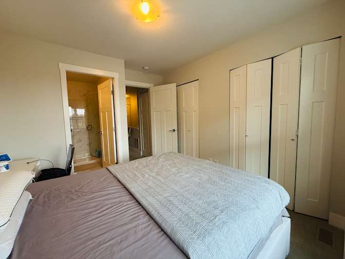 Sunny's room