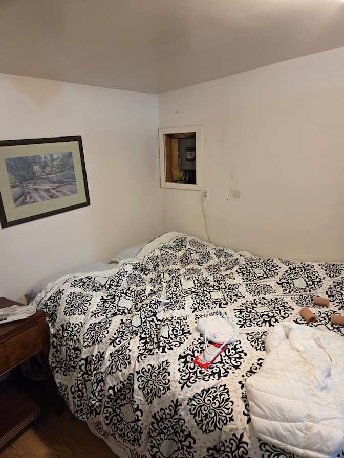 Gwen's room