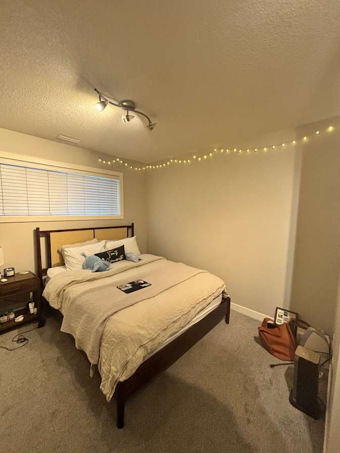 Isabelle Carter's room