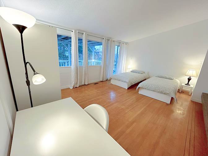 Shirin's room