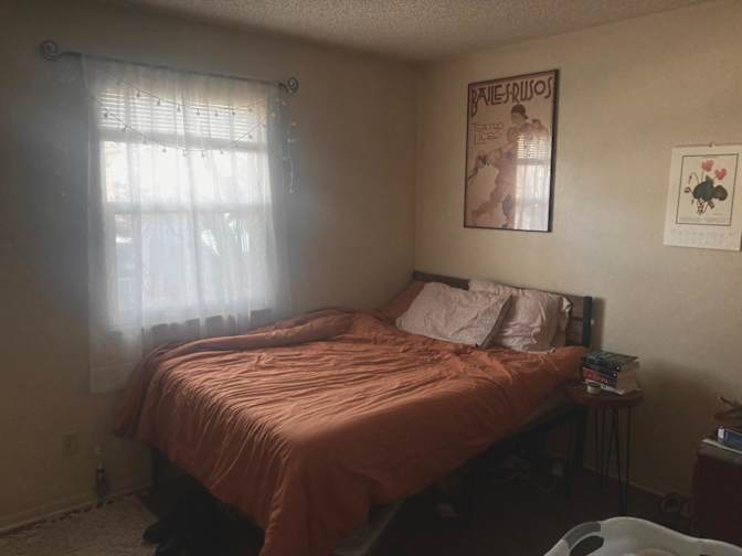 TRENT WILLIAMS's room