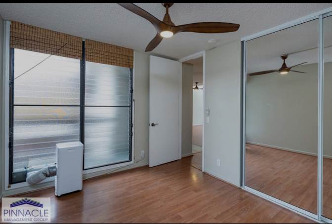 Elijah Ushijima's room