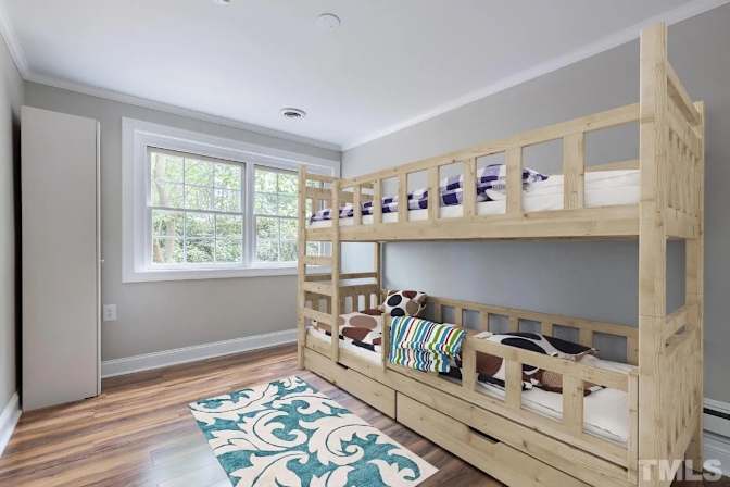Alcove Rooms's room