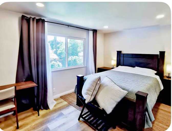 Annie's room