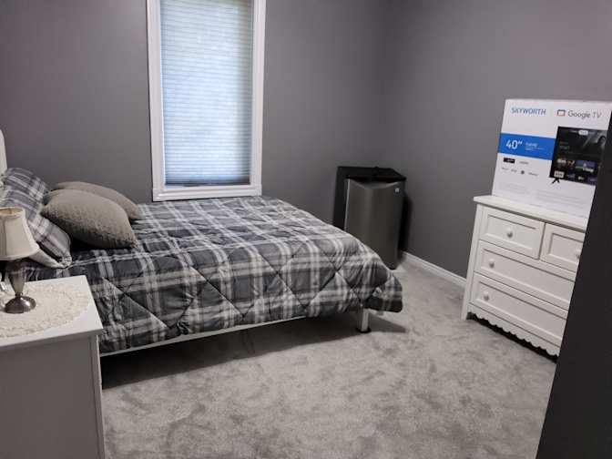 gloria's room