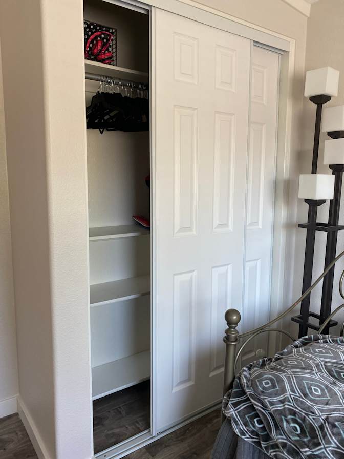 Lainya's room