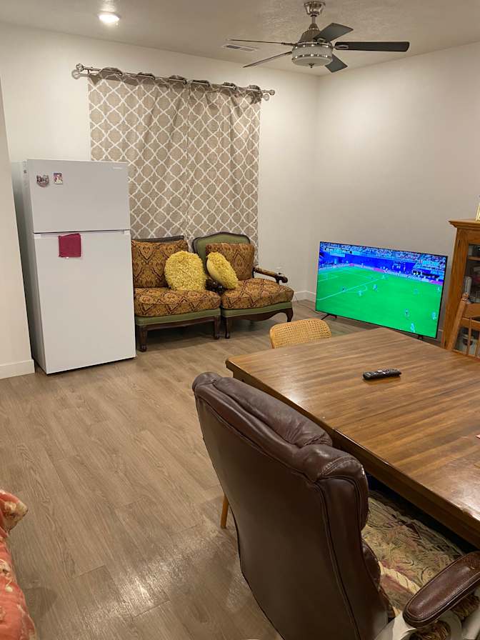 Hoa's room