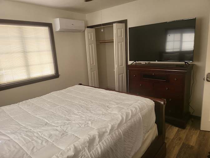 Robert DiPrimio's room