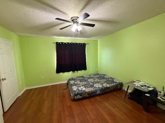 Aliyah's room
