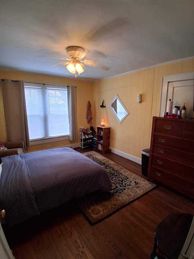 Karl's room
