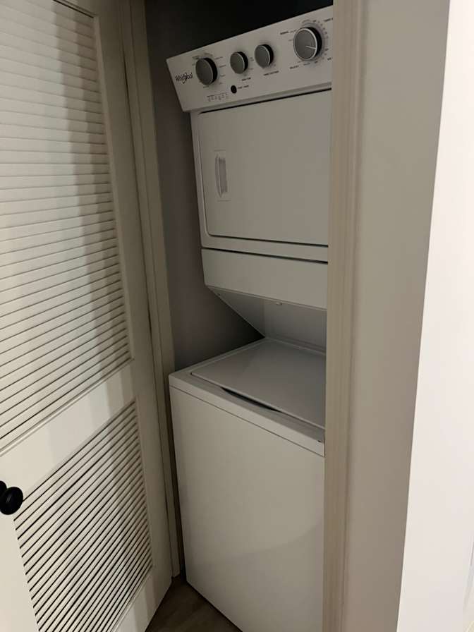 gedeon's room
