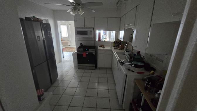 Luis's room