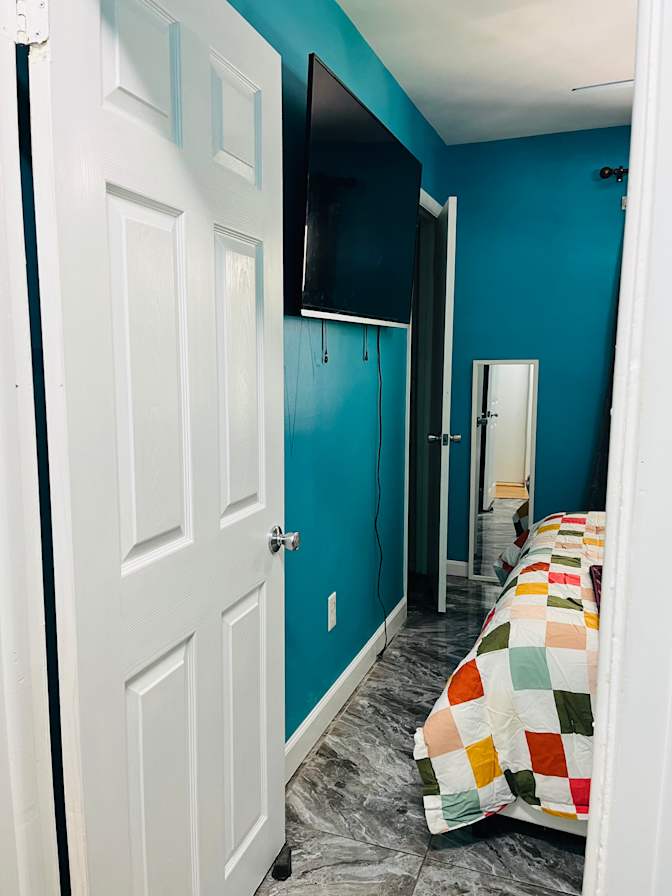 Geegee's room