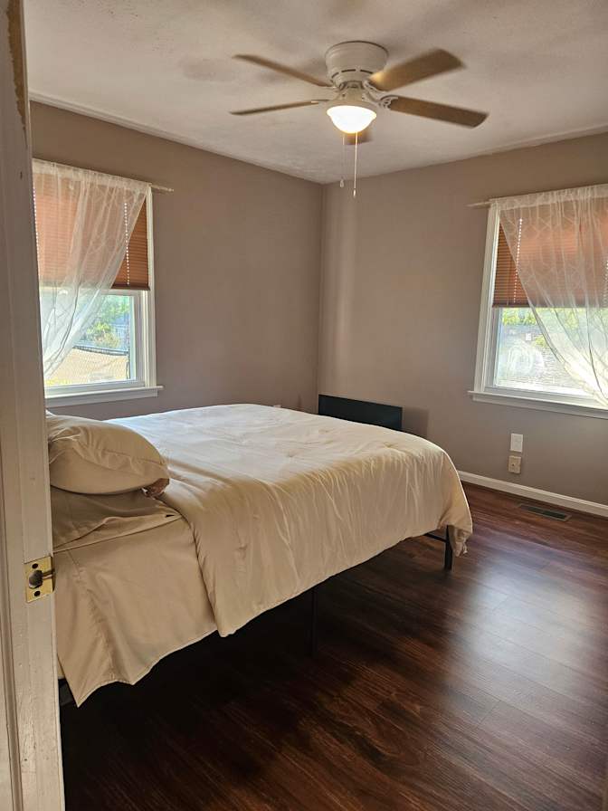 Andrea's room