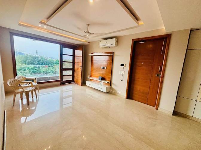 Divyanshi's room