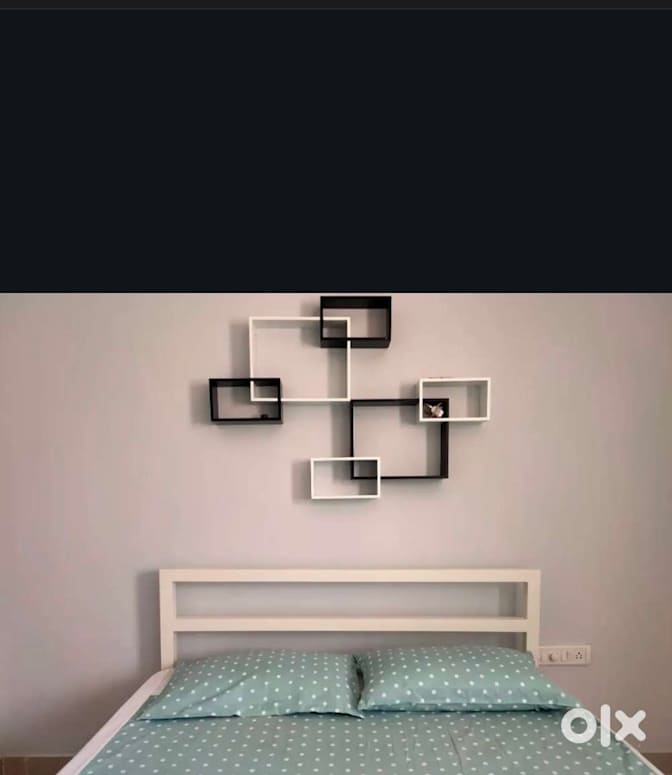 Dinesh's room