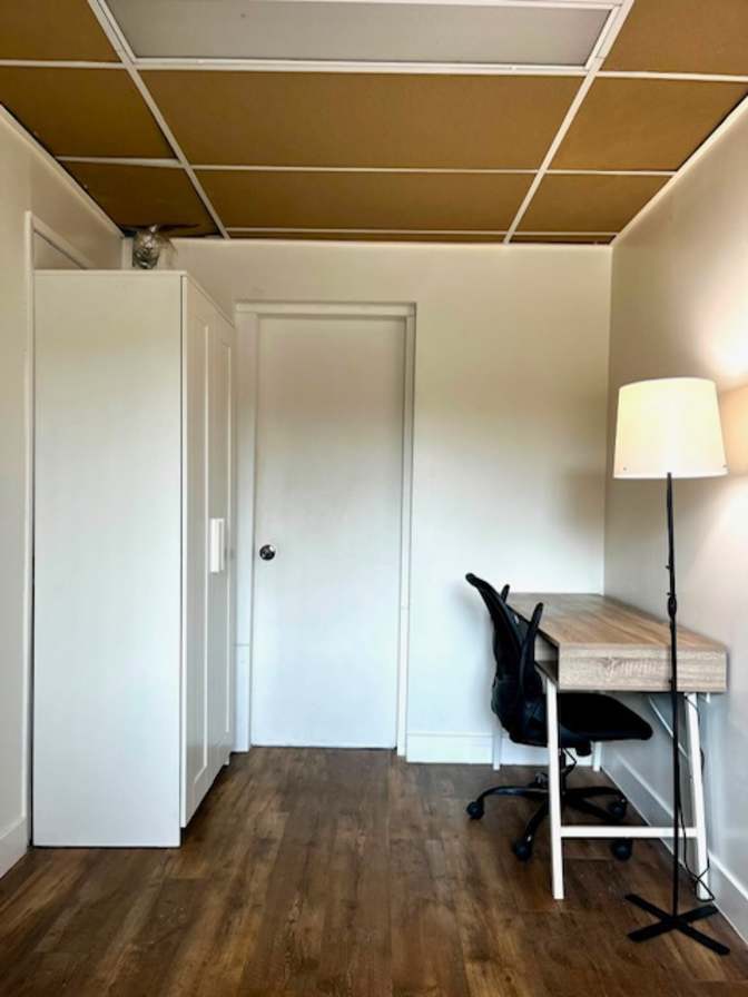 Neda's room