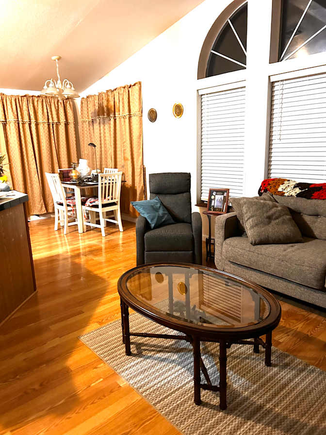 ABQ-border Progressive Home's room