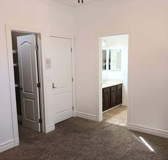 ANNETTE's room